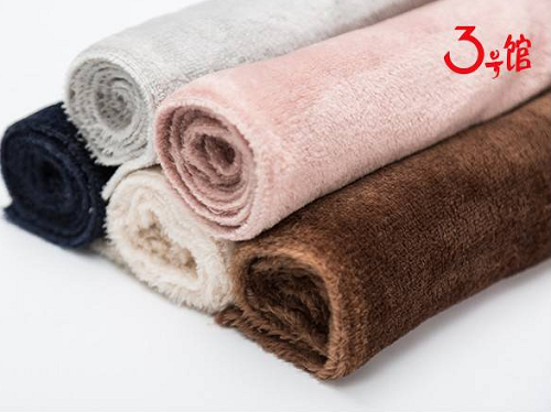 絨布是什么<a href=http://5ball.cn/ target='_blank'>面料</a>？絨布優(yōu)缺點(diǎn)有哪些？