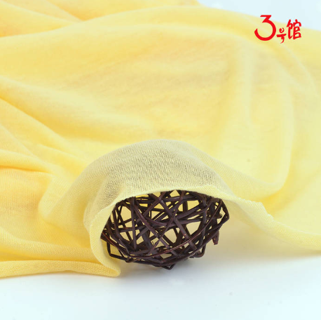 什么是聚酯纖維<a href=http://5ball.cn/ target='_blank'>面料</a>？聚酯纖維有什么特點?