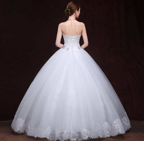 禮服<a href=http://5ball.cn/ target='_blank'>面料</a>常用有哪些？都有什么特點(diǎn)？