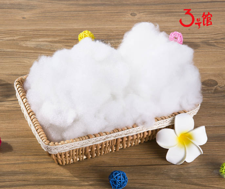 什么是cotton<a href=http://5ball.cn/ target='_blank'>面料</a>？cotton面料有什么特點？