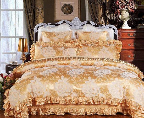 什么是提花<a href=http://5ball.cn/ target='_blank'>面料</a>？面料的優(yōu)點(diǎn)和缺點(diǎn)有哪些